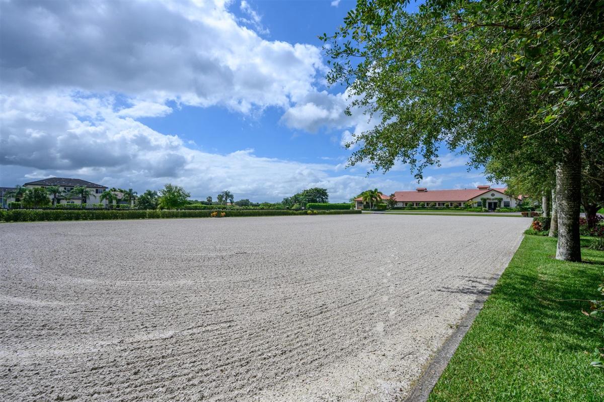 PALM BEACH POINT EAST - Residential