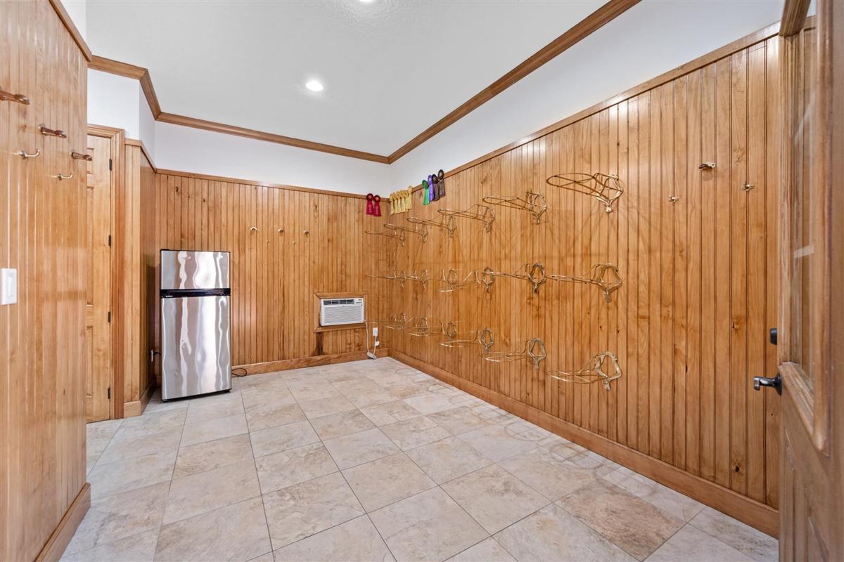 PALM BEACH POINT EAST - Residential