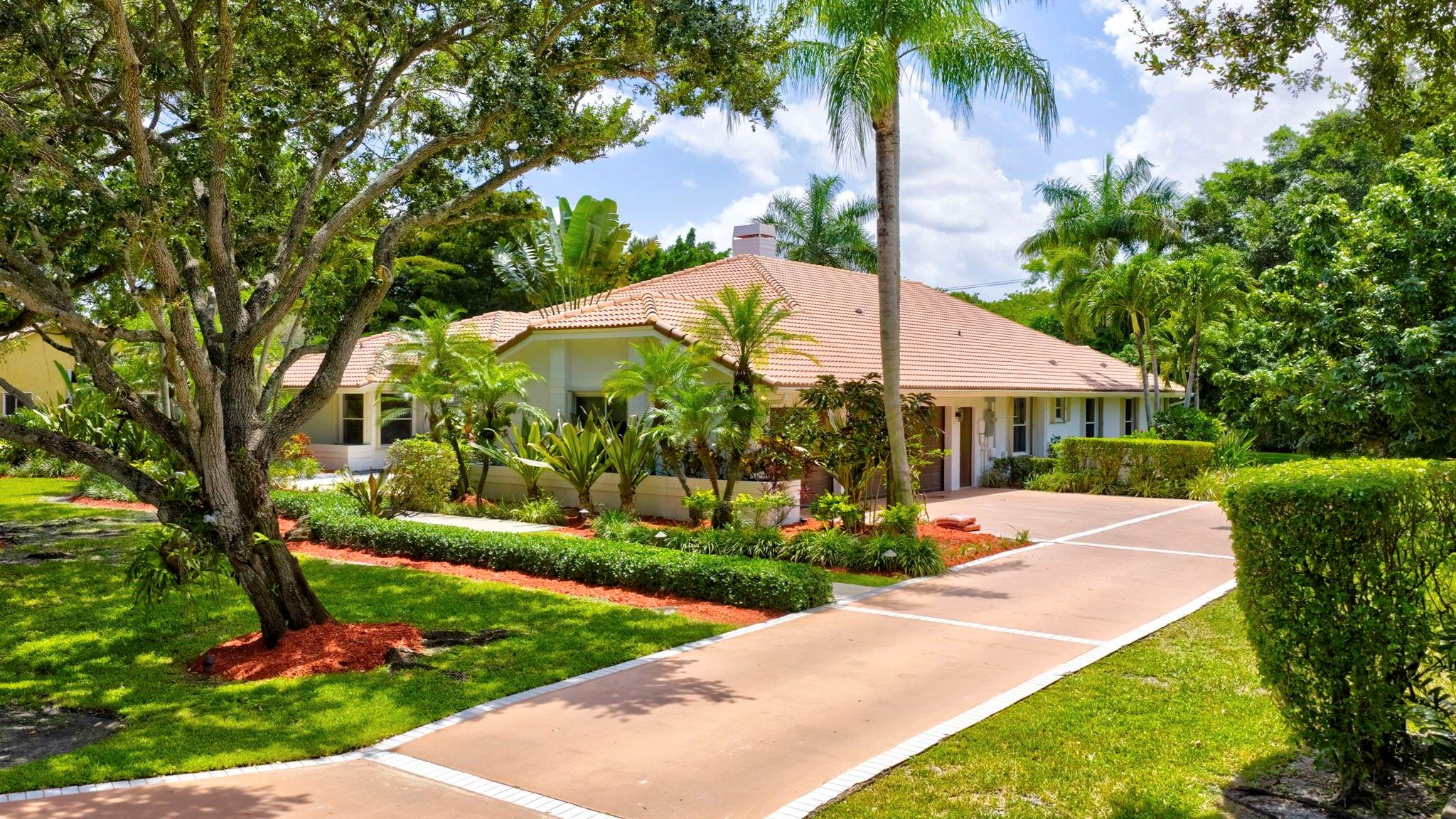 8111 Blue Ridge Ln