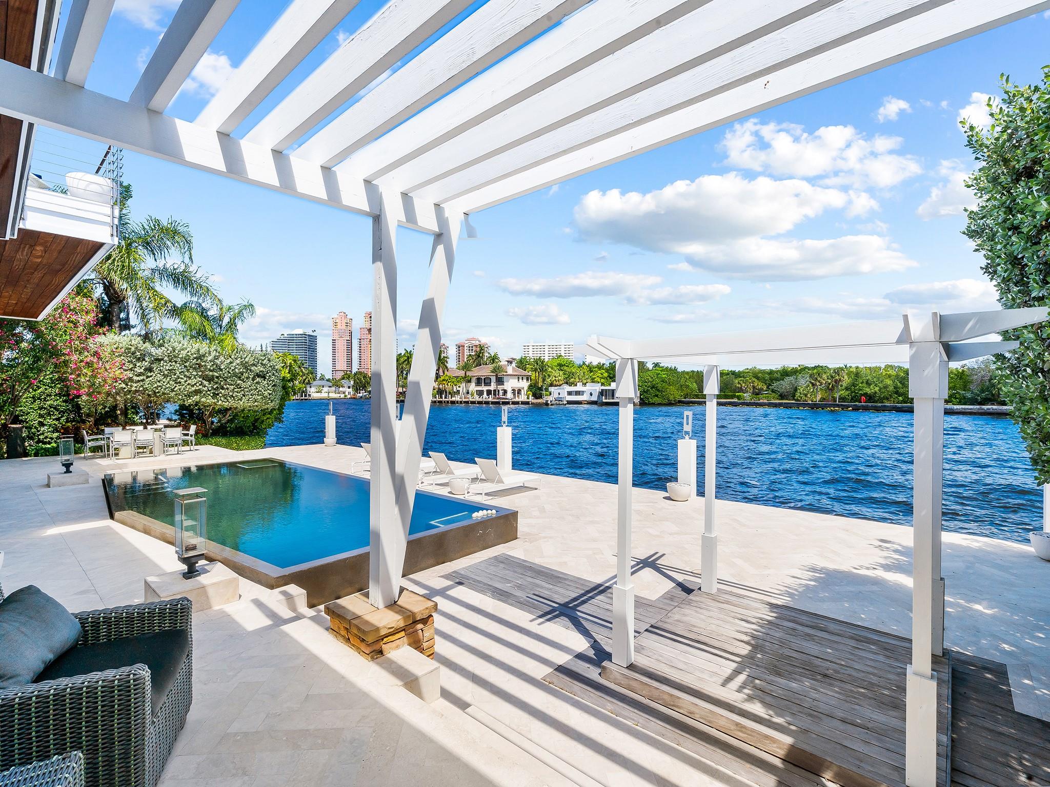 Coral Ridge - Residential