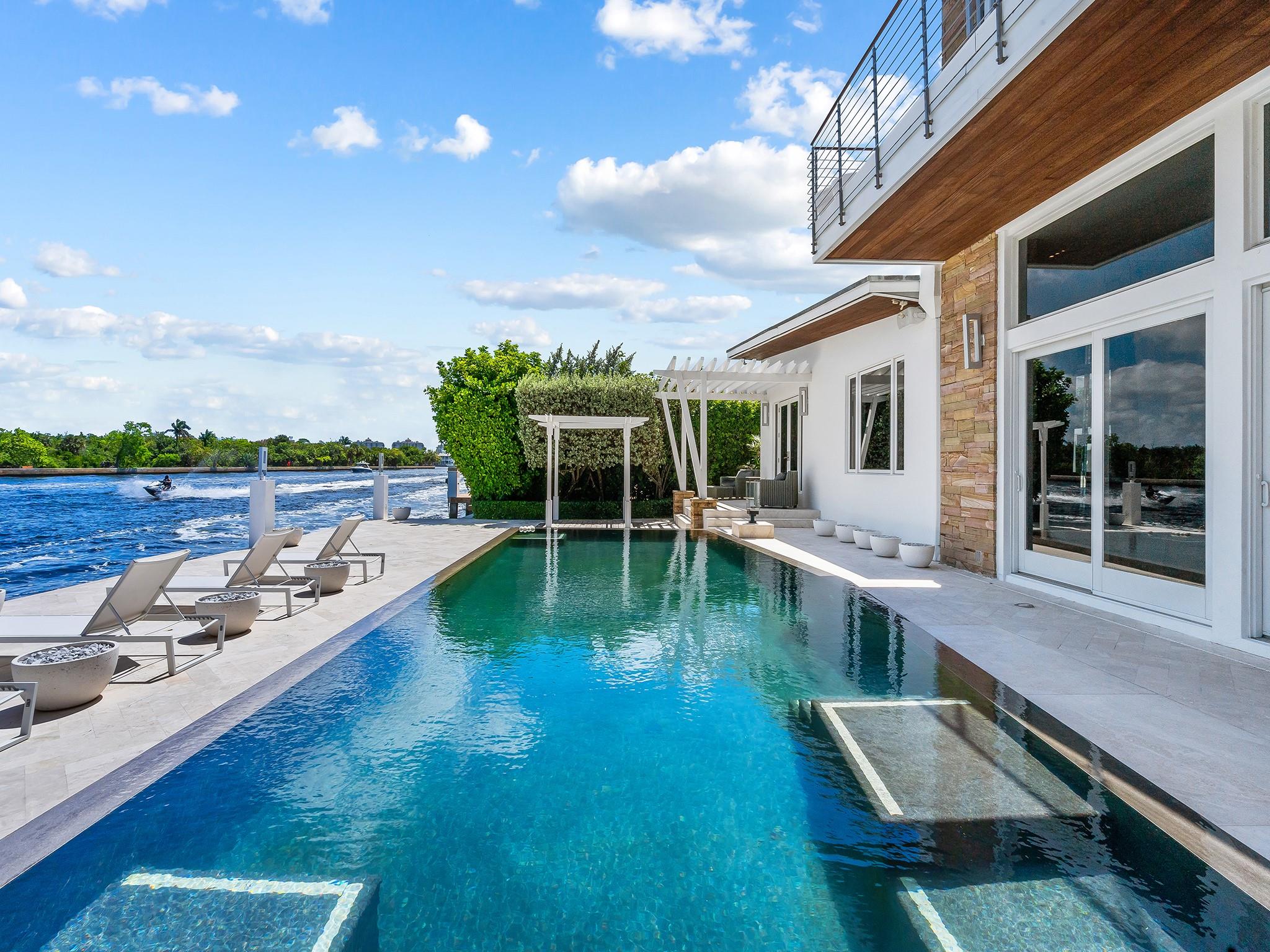 Coral Ridge - Residential