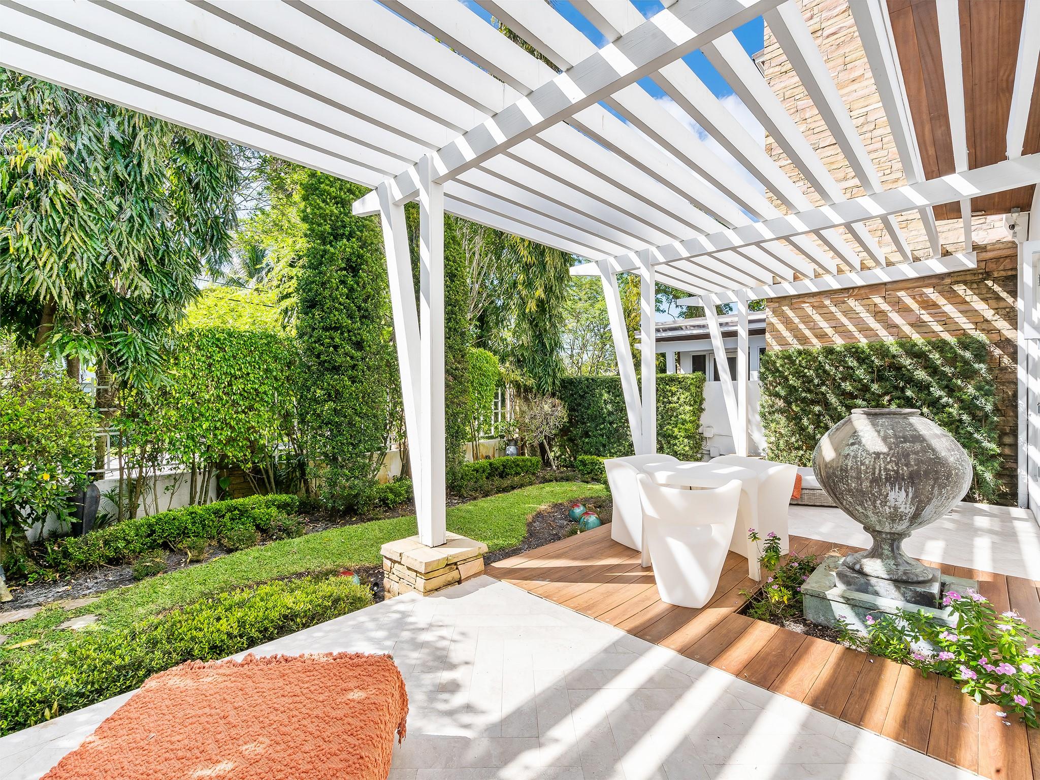 Coral Ridge - Residential