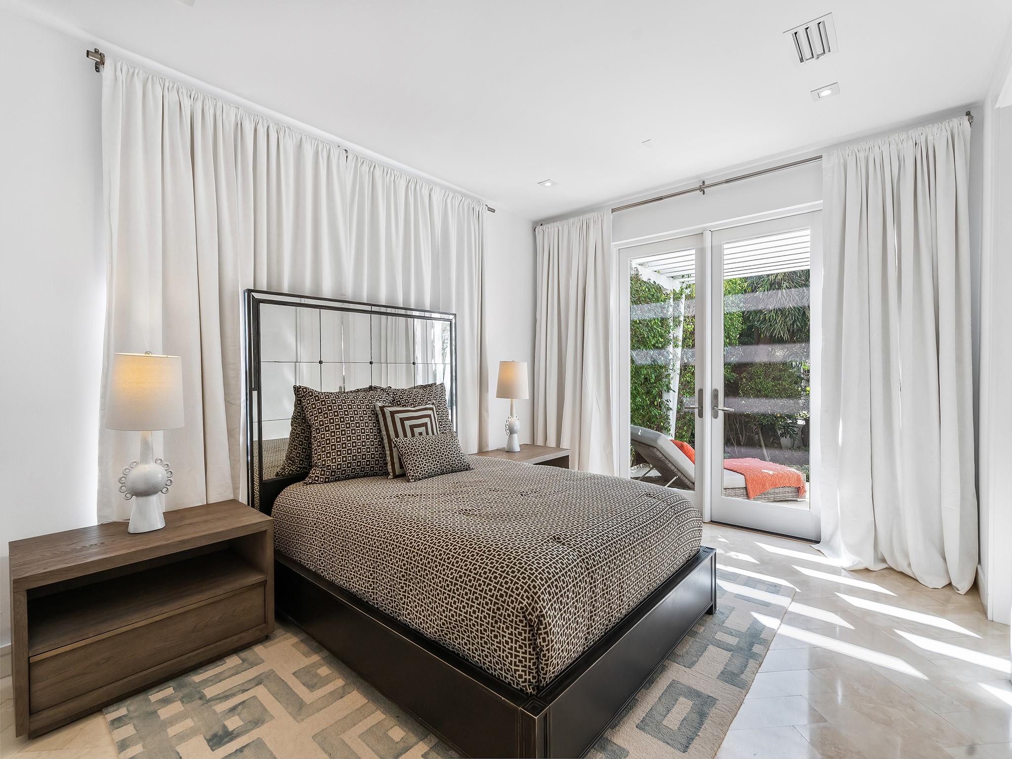 Coral Ridge - Residential