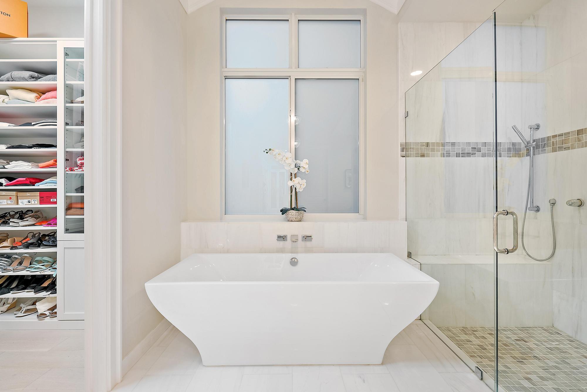 IBIS GOLF AND COUNTRY CLU - Residential