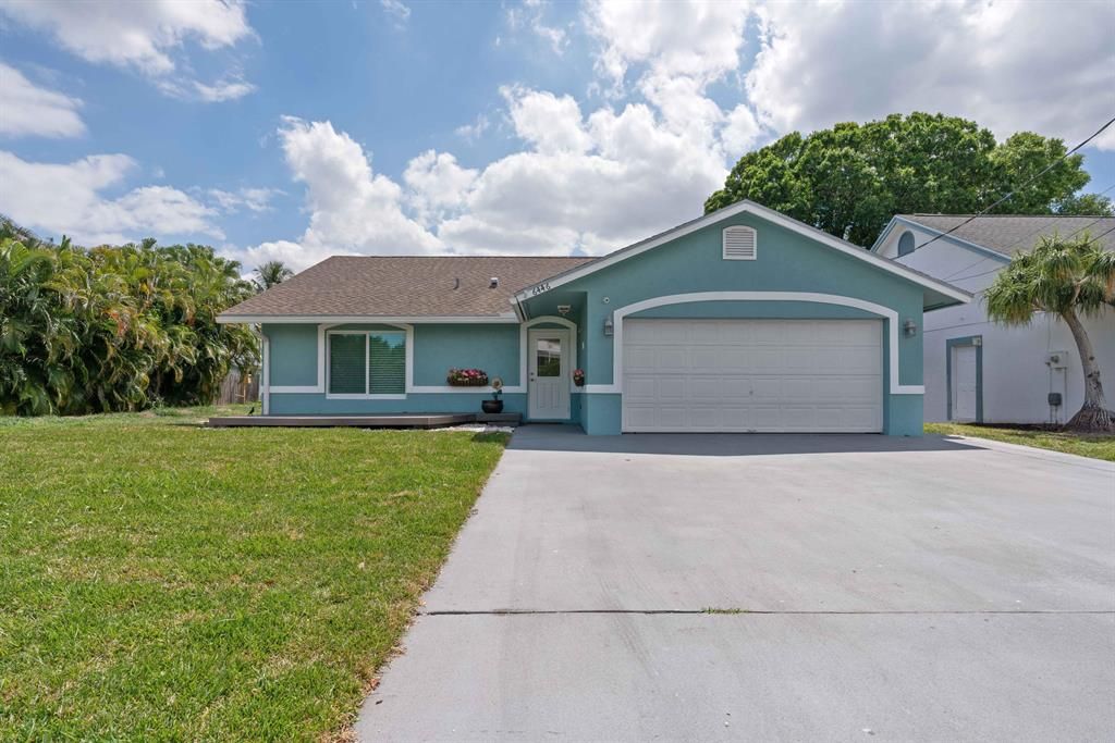 Photo of 6446 Leslie Street, Jupiter, FL 33458 (MLS # R10702922)