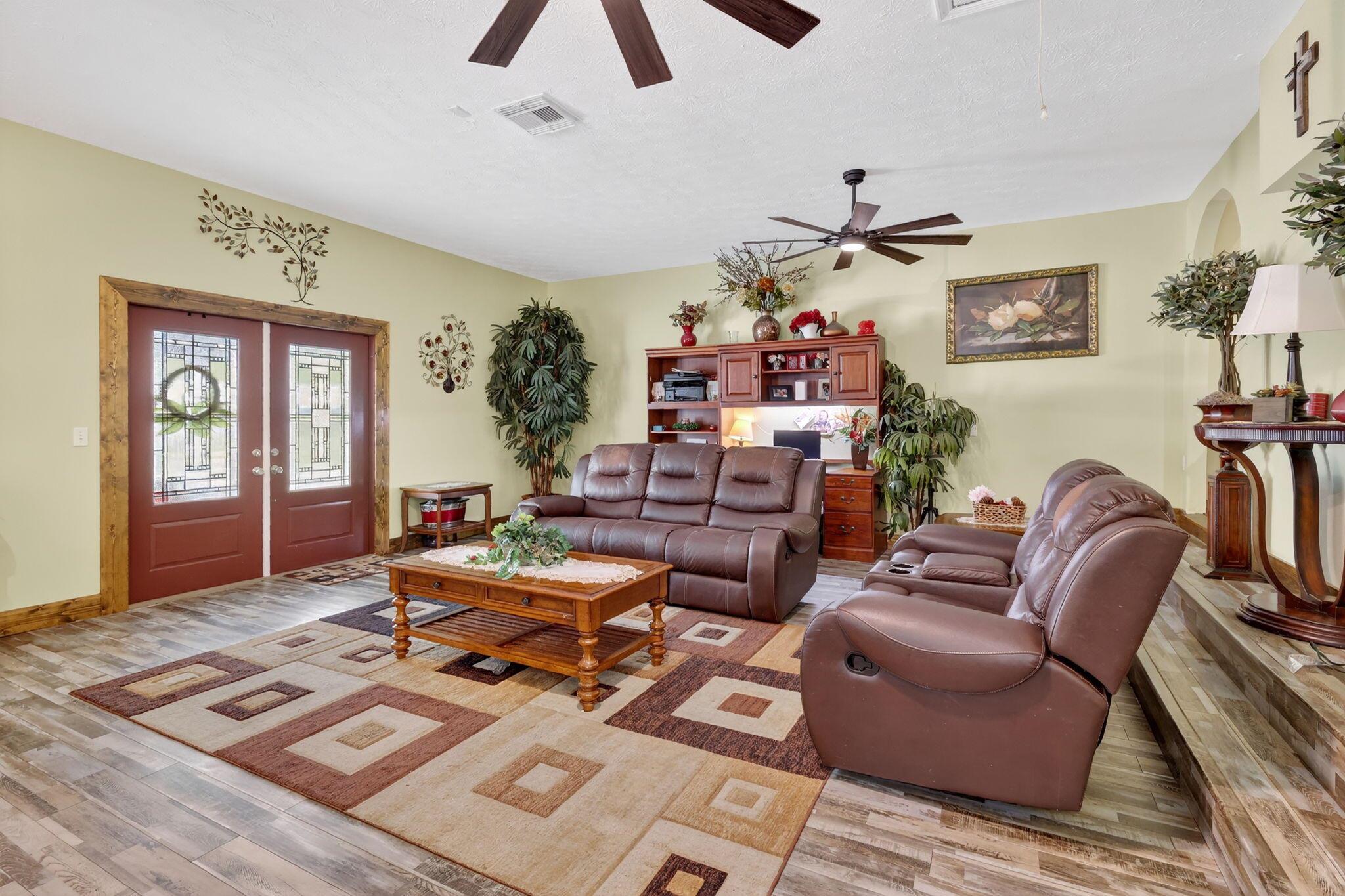 METES AND BOUNDS - Residential