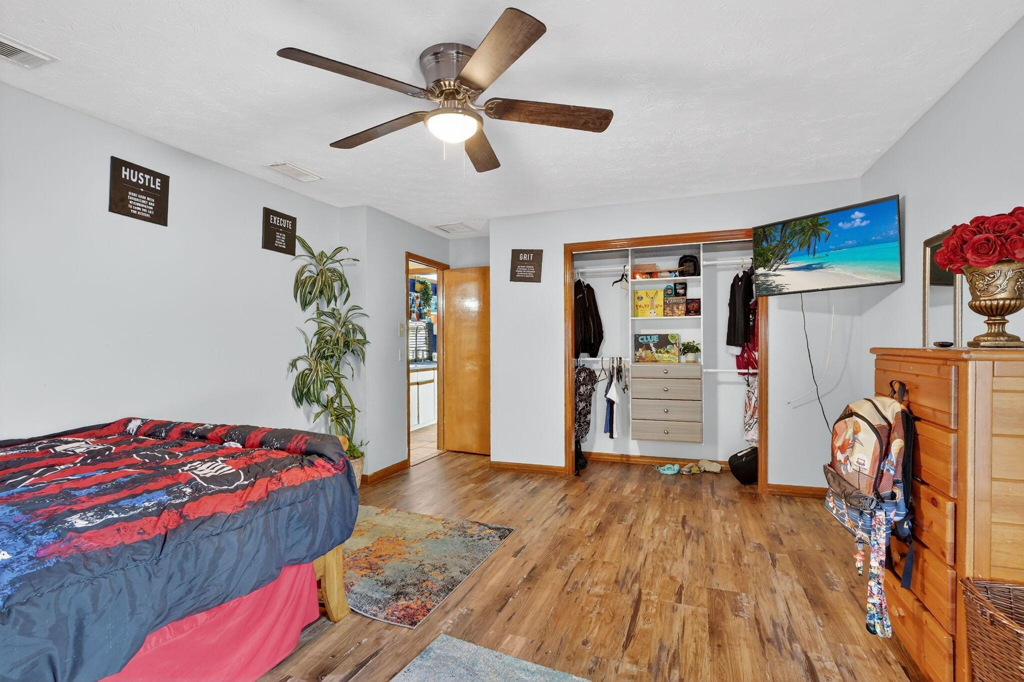 METES AND BOUNDS - Residential