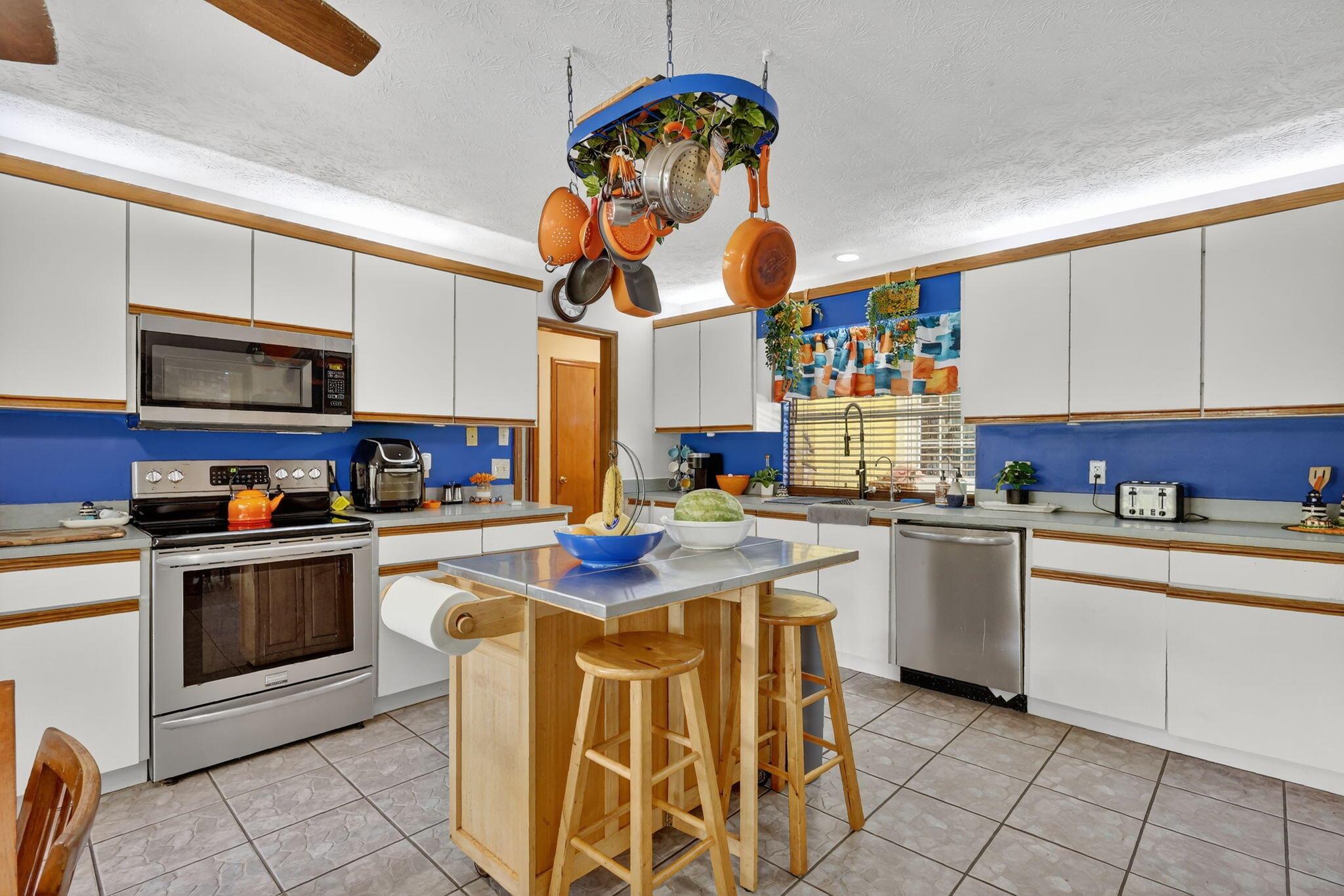 METES AND BOUNDS - Residential