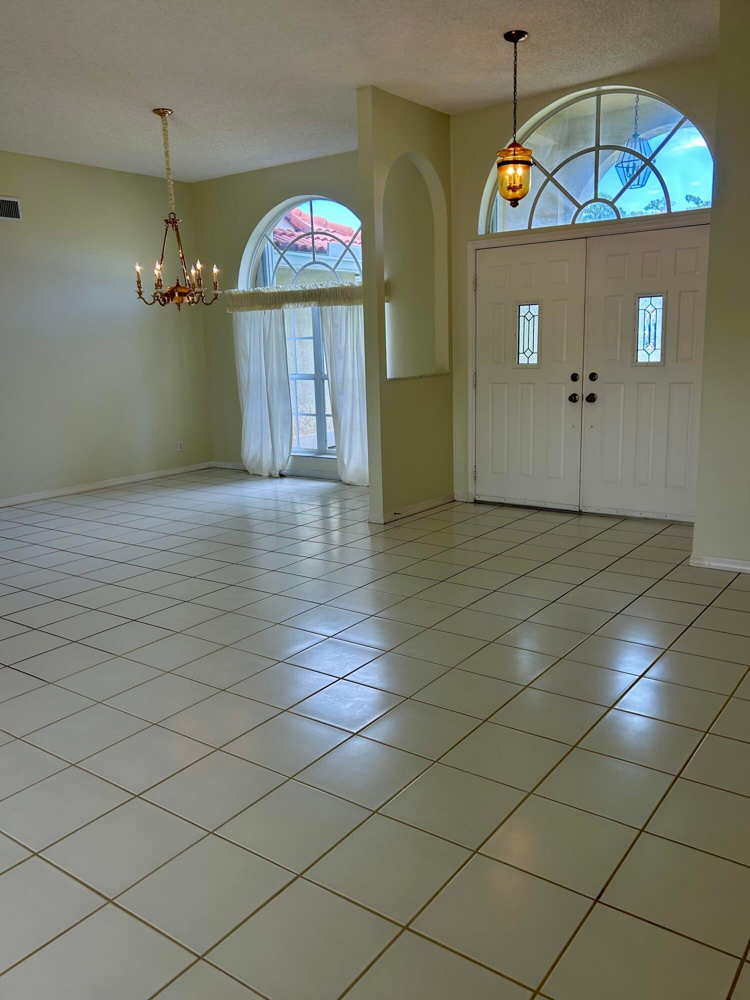 Properties 1224 Lake Breeze Drive