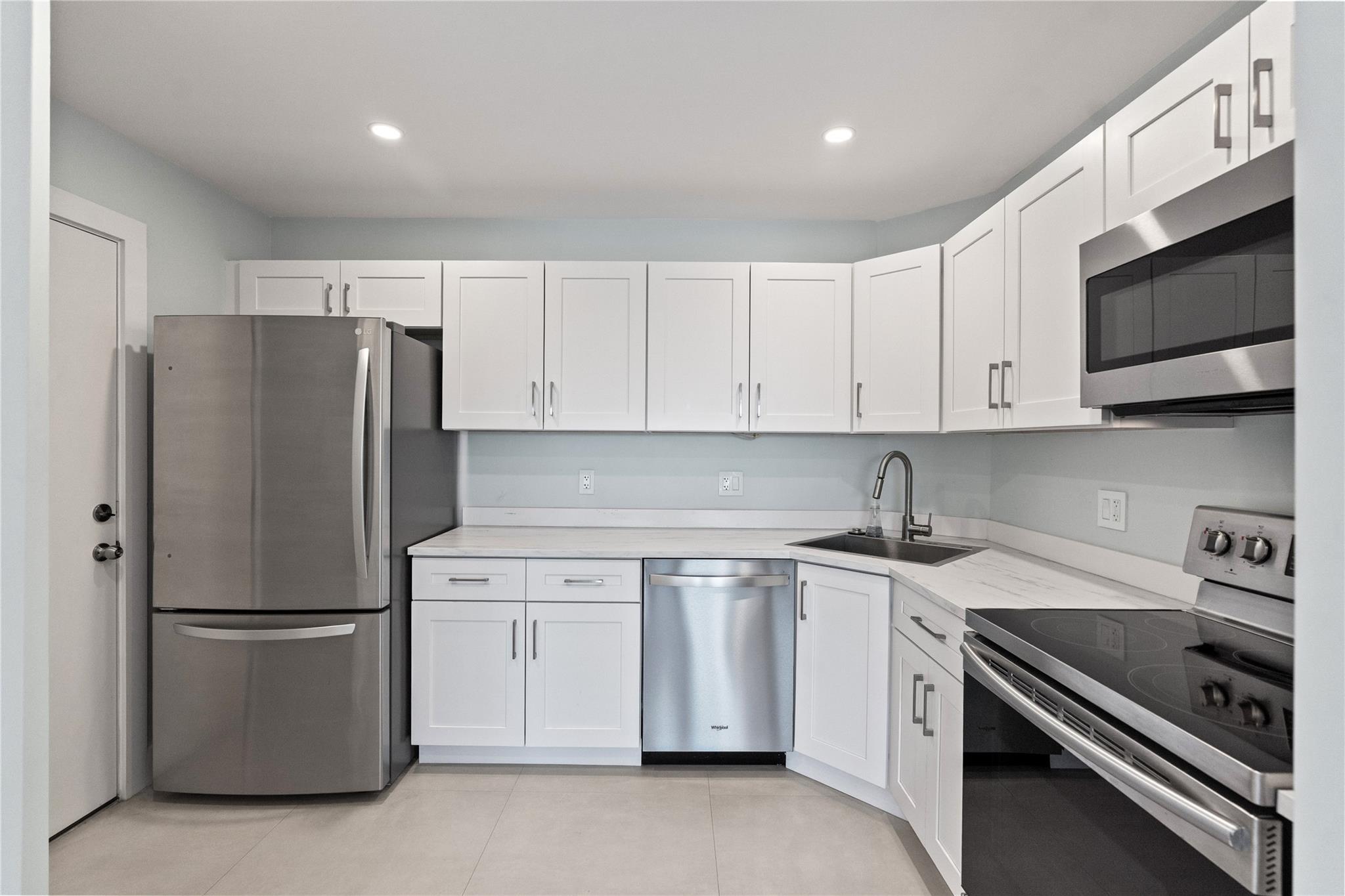 Las Olas Villas Condo - Residential Lease