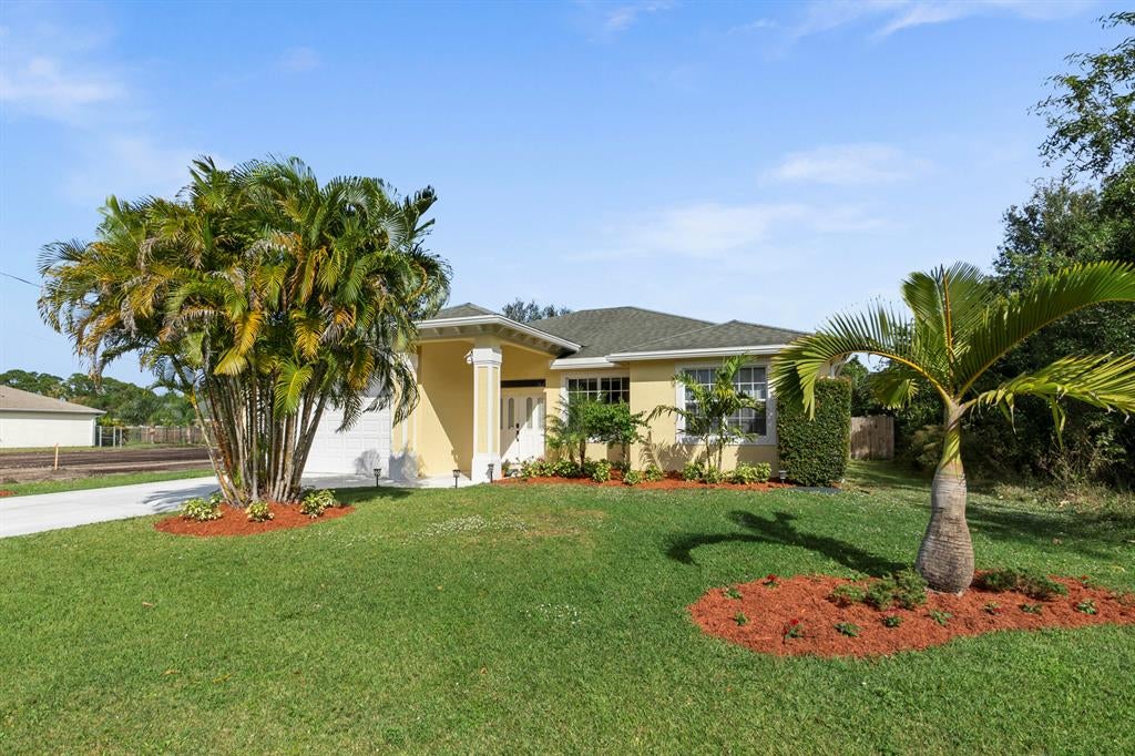 Photo of 5230 NW North Lovoy Circle Cir, Port St Lucie, FL 34986 (MLS # R10769707)