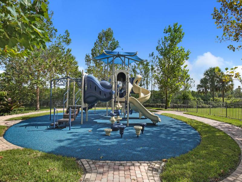 JUPITER COUNTRY CLUB - Residential