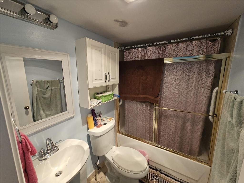 QUAIL RUN OF SUNRISE - Residential