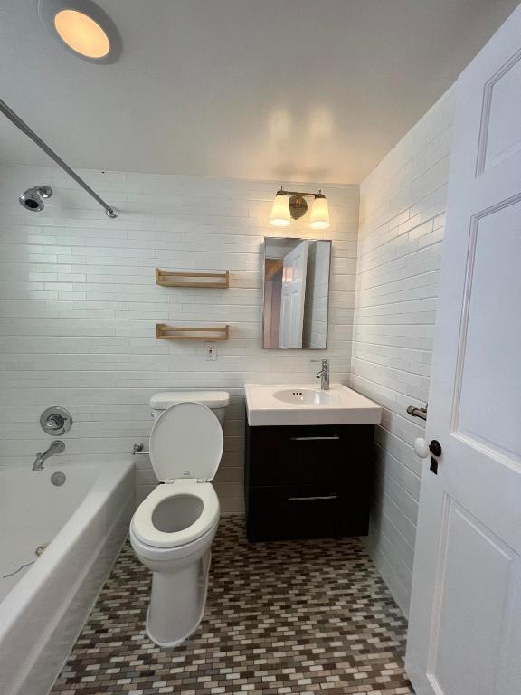 LAKE WORTH TOWN OF - Residential Lease