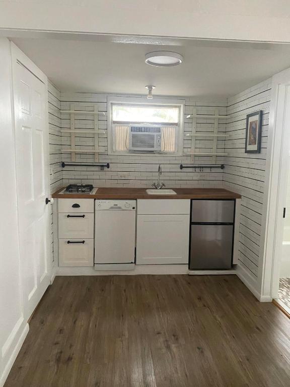 LAKE WORTH TOWN OF - Residential Lease