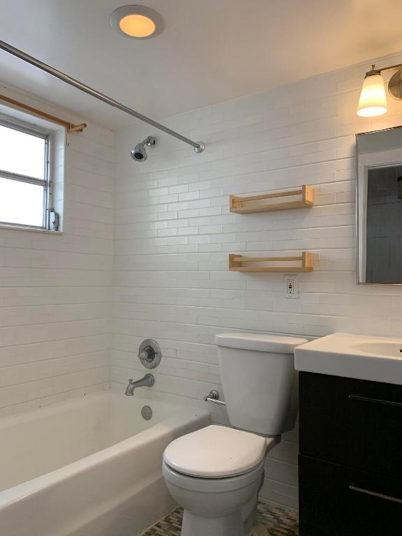 LAKE WORTH TOWN OF - Residential Lease