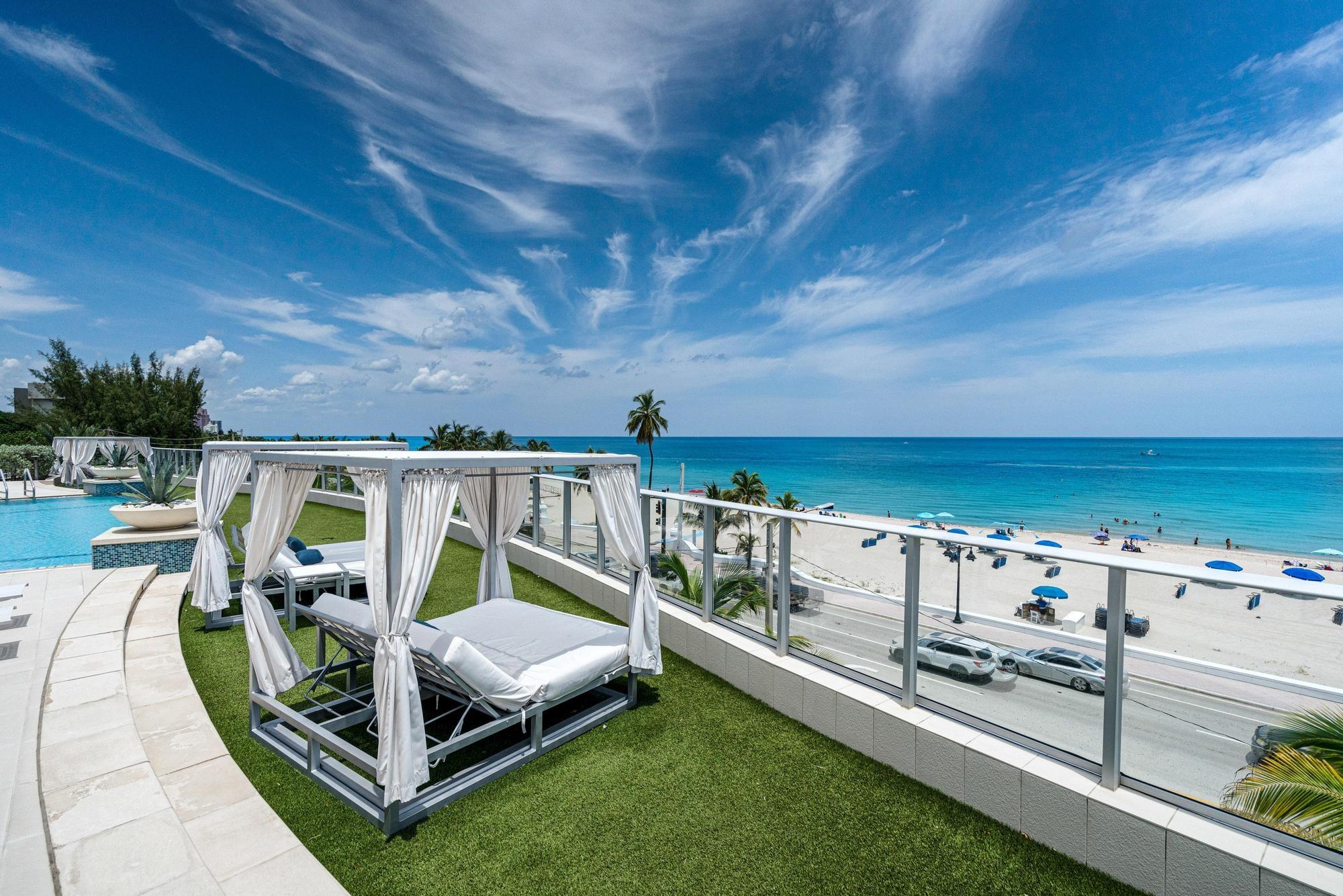 PARAMOUNT - Residential