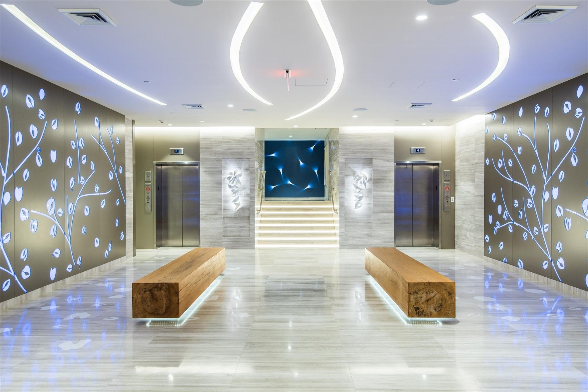 PARAMOUNT - Residential