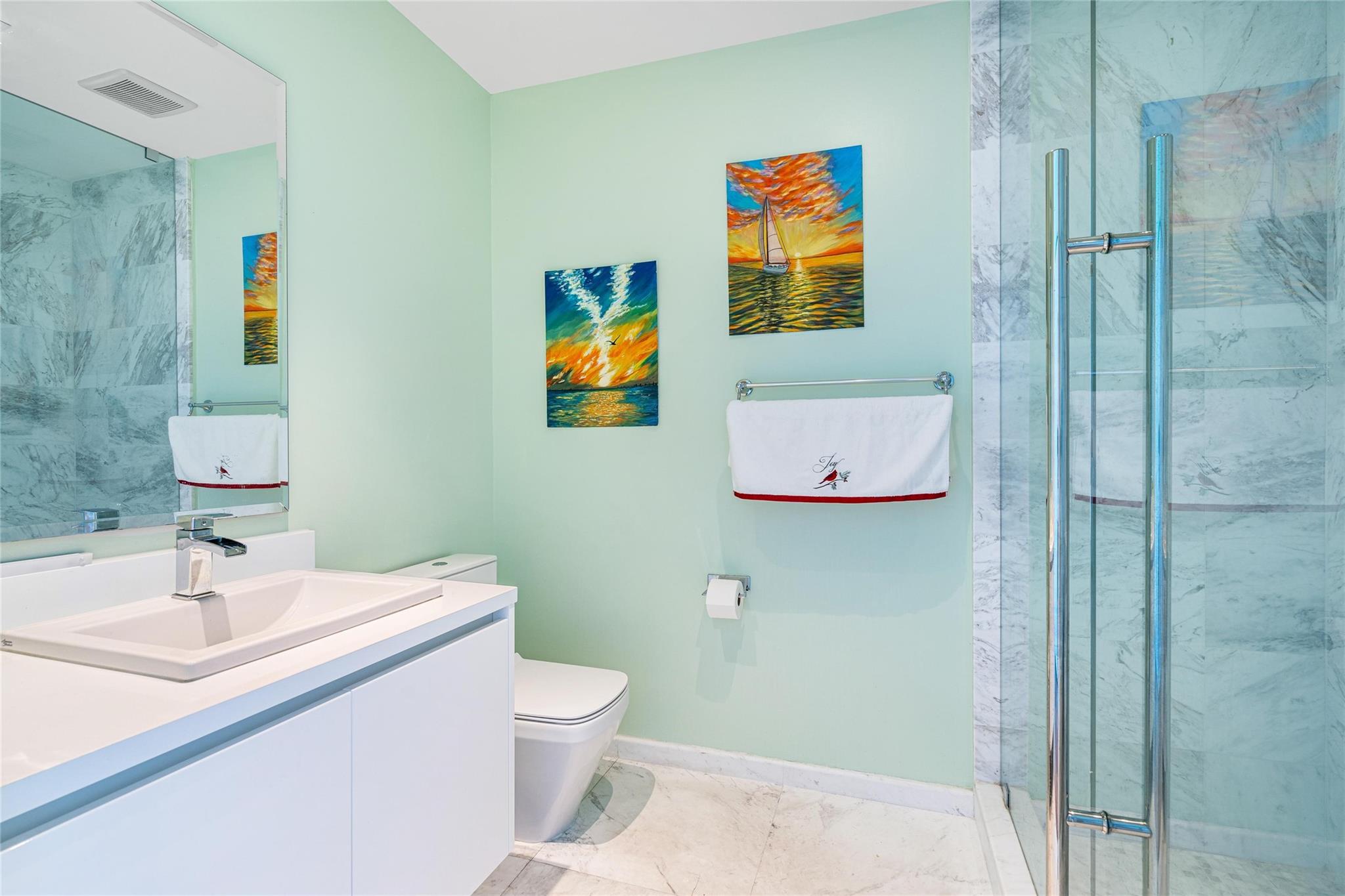 PARAMOUNT - Residential