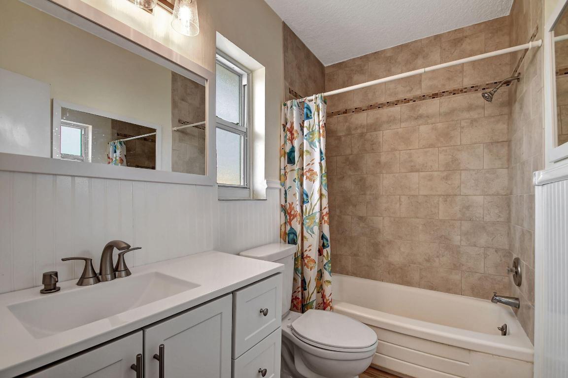 OCEAN PARK MANOR CONDO - Residential