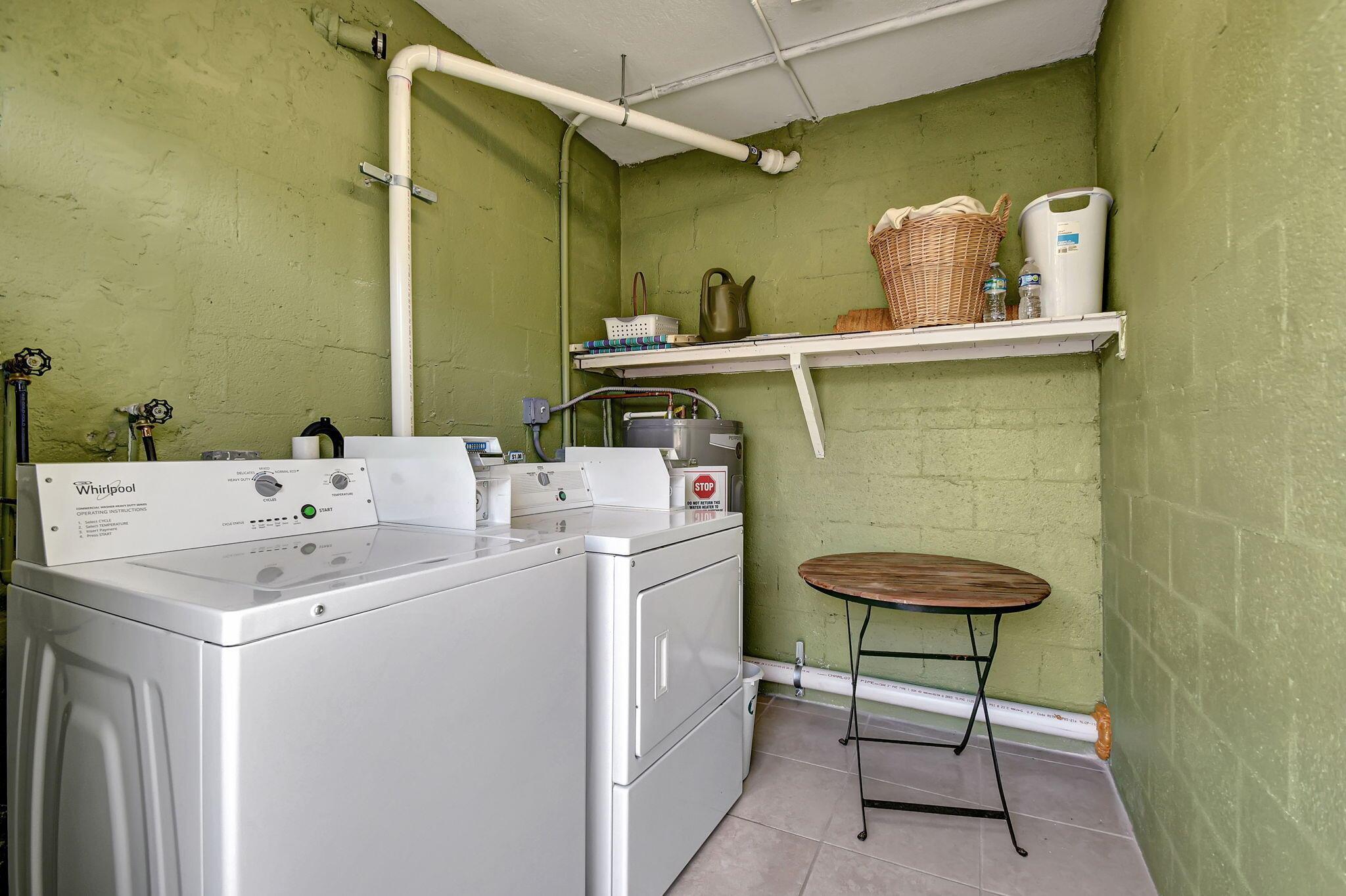 OCEAN PARK MANOR CONDO - Residential