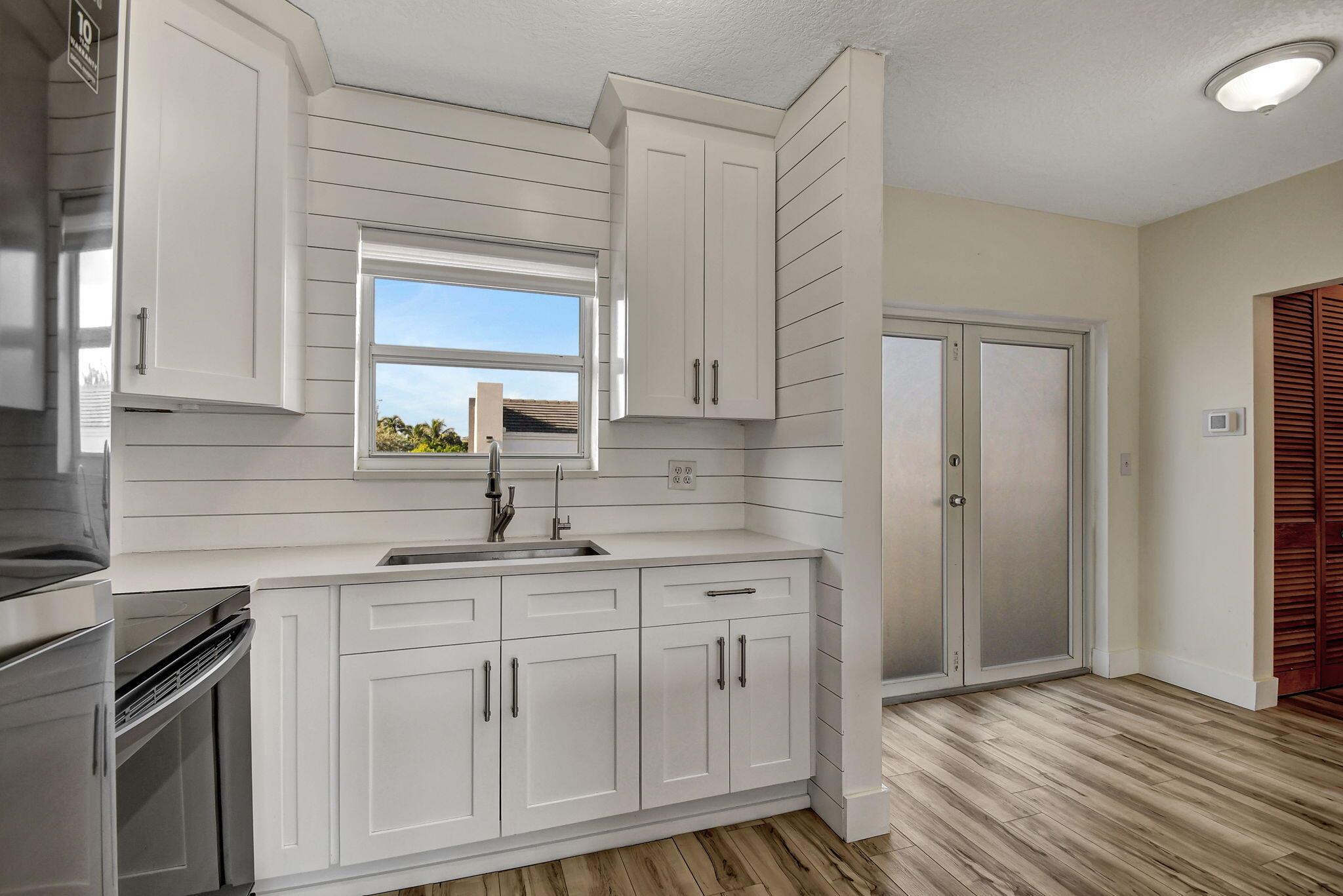 OCEAN PARK MANOR CONDO - Residential