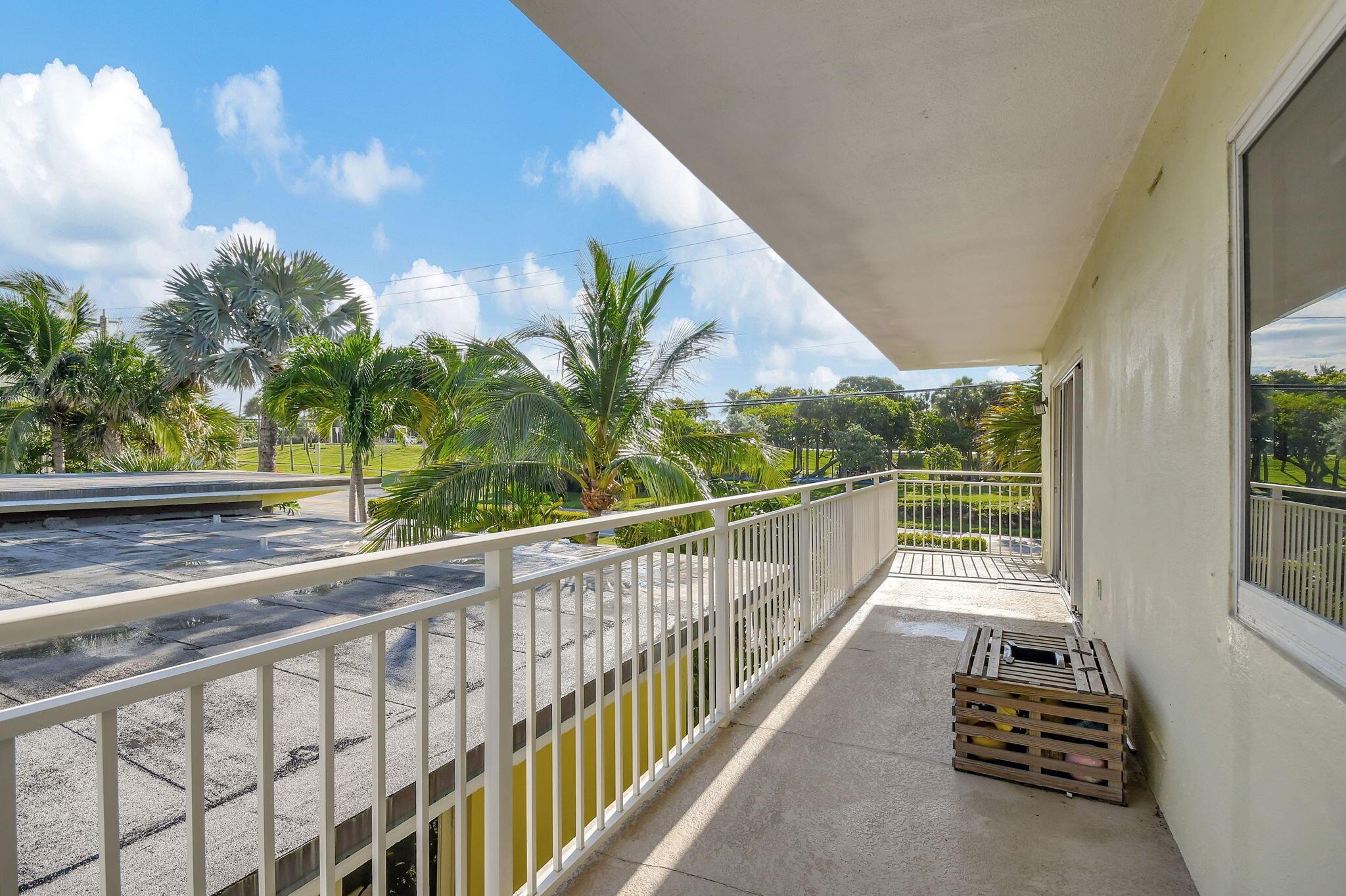 OCEAN PARK MANOR CONDO - Residential