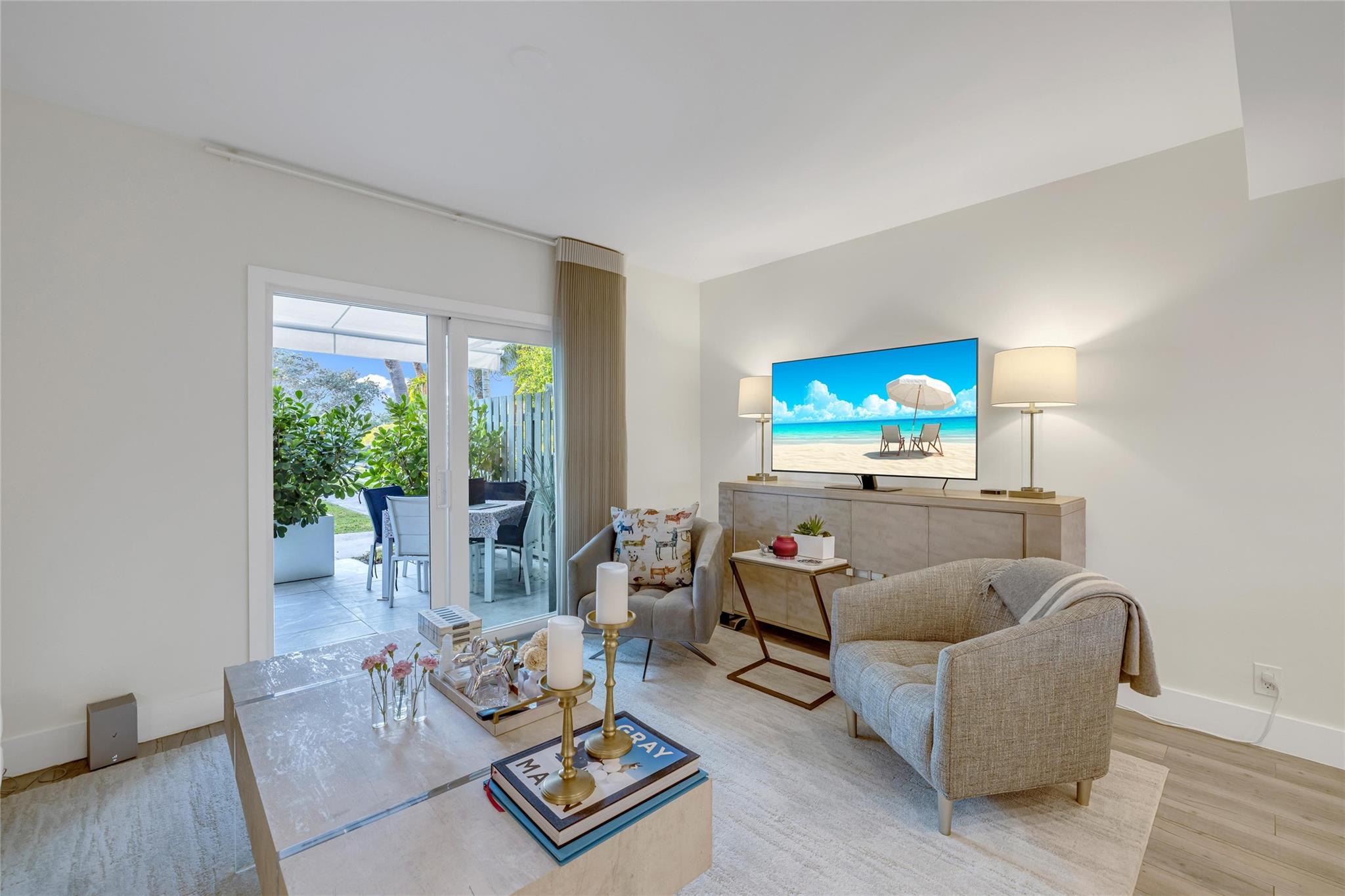 EDGEWATER TOWNHOMES - Residential Lease