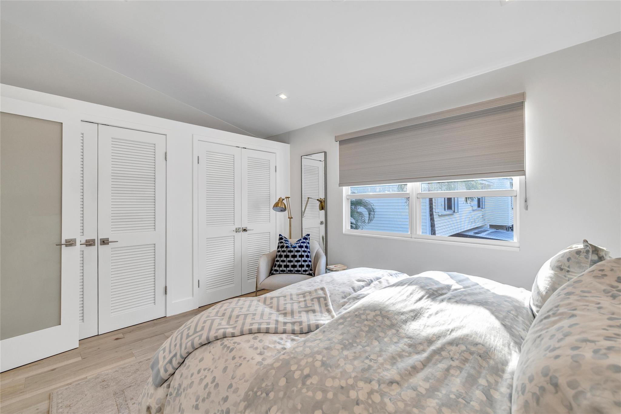 EDGEWATER TOWNHOMES - Residential Lease