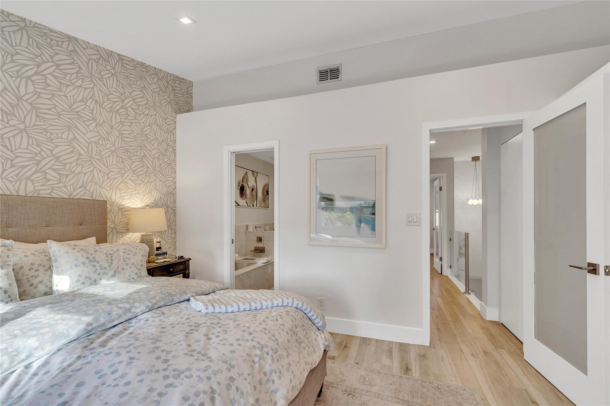 EDGEWATER TOWNHOMES - Residential Lease