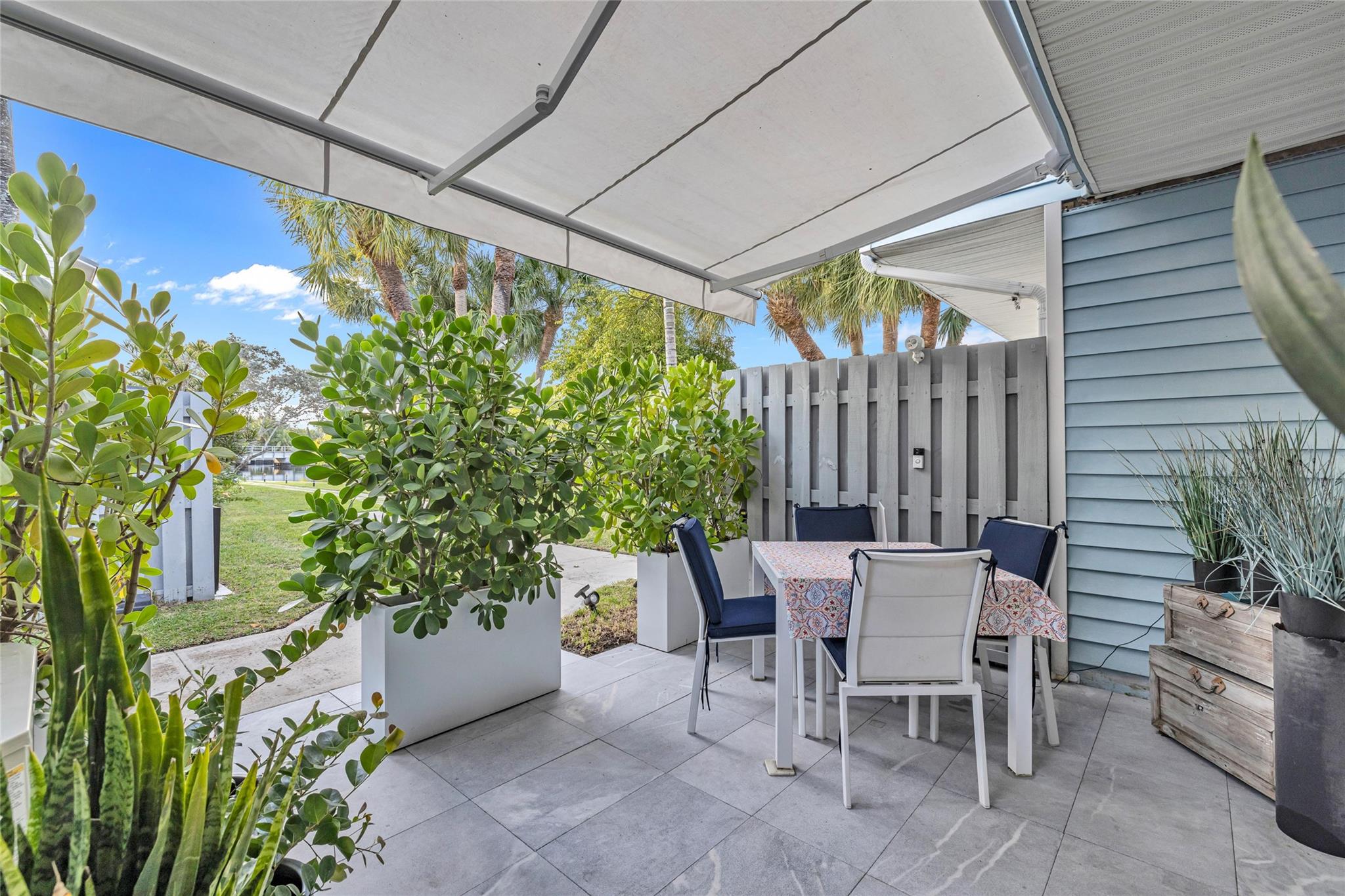 EDGEWATER TOWNHOMES - Residential Lease