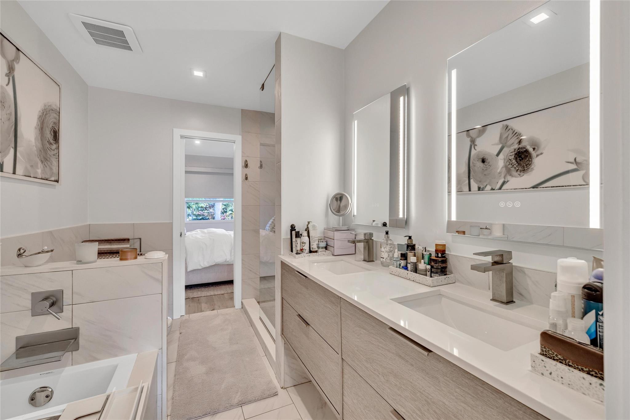 EDGEWATER TOWNHOMES - Residential Lease