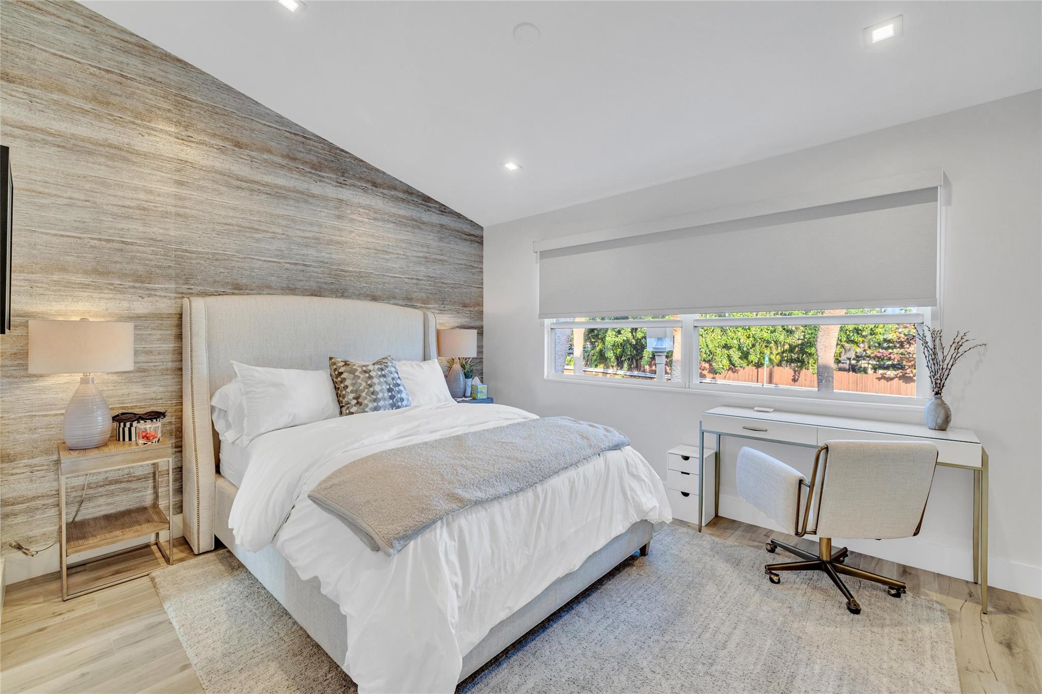 EDGEWATER TOWNHOMES - Residential Lease