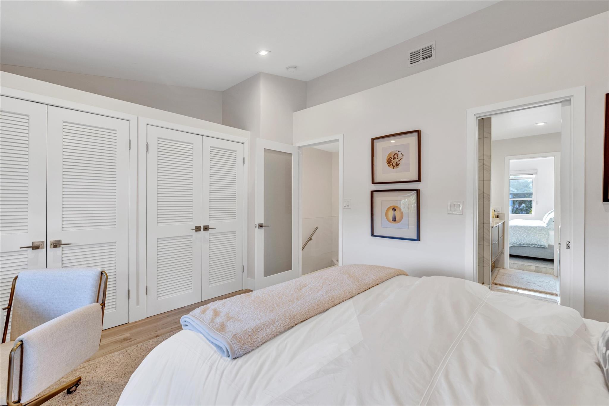 EDGEWATER TOWNHOMES - Residential Lease