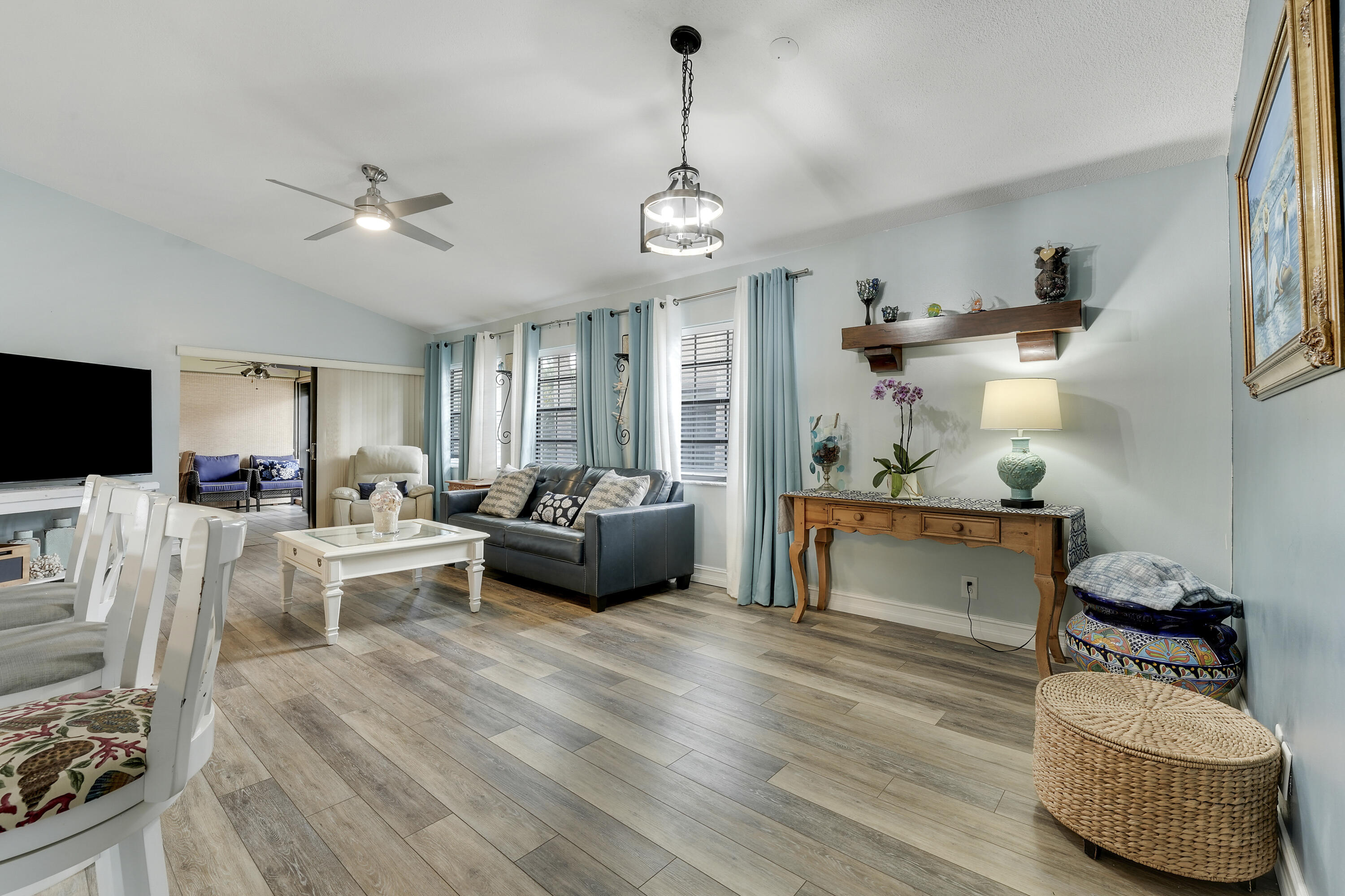 3263 Perimeter Drive