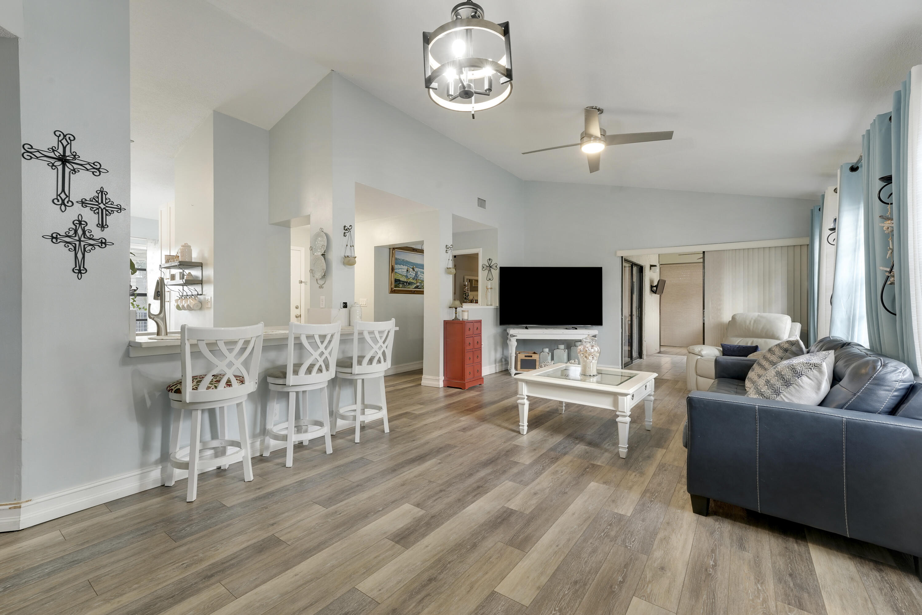 LUCERNE PARK CONDOS 1, 1A, 2 THRU 15 AND 23 THRU 2 - Residential