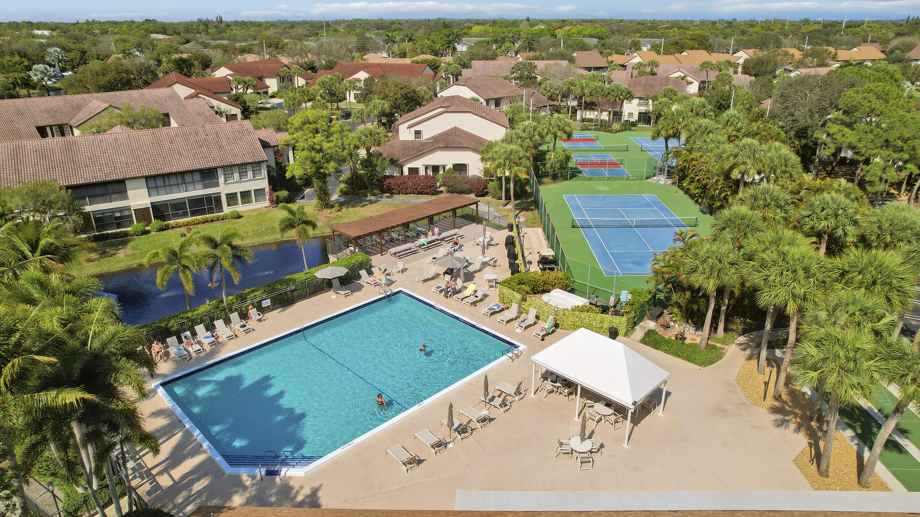 LUCERNE PARK CONDOS 1, 1A, 2 THRU 15 AND 23 THRU 2 - Residential