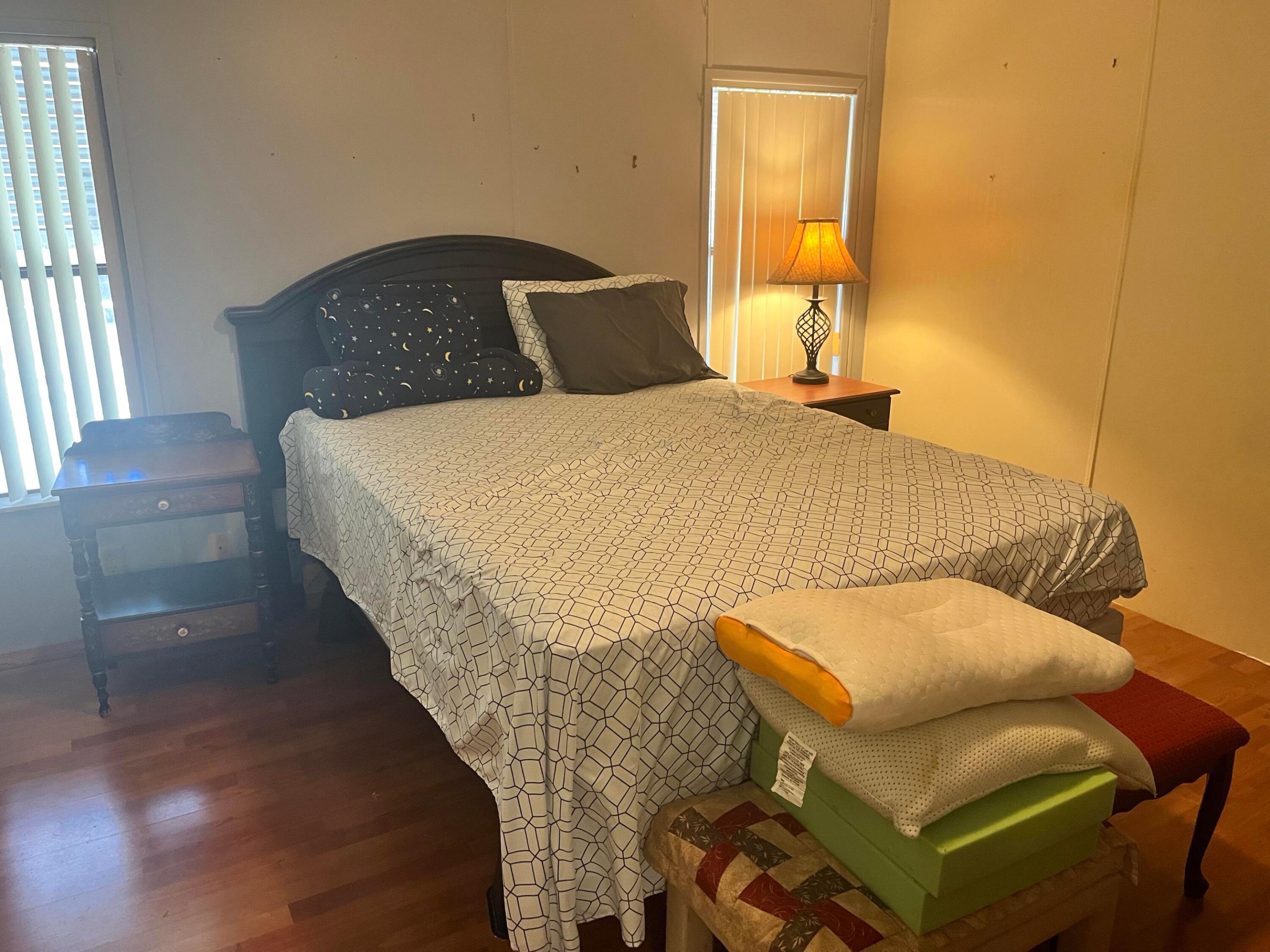 TROPICAL ISLES - Residential