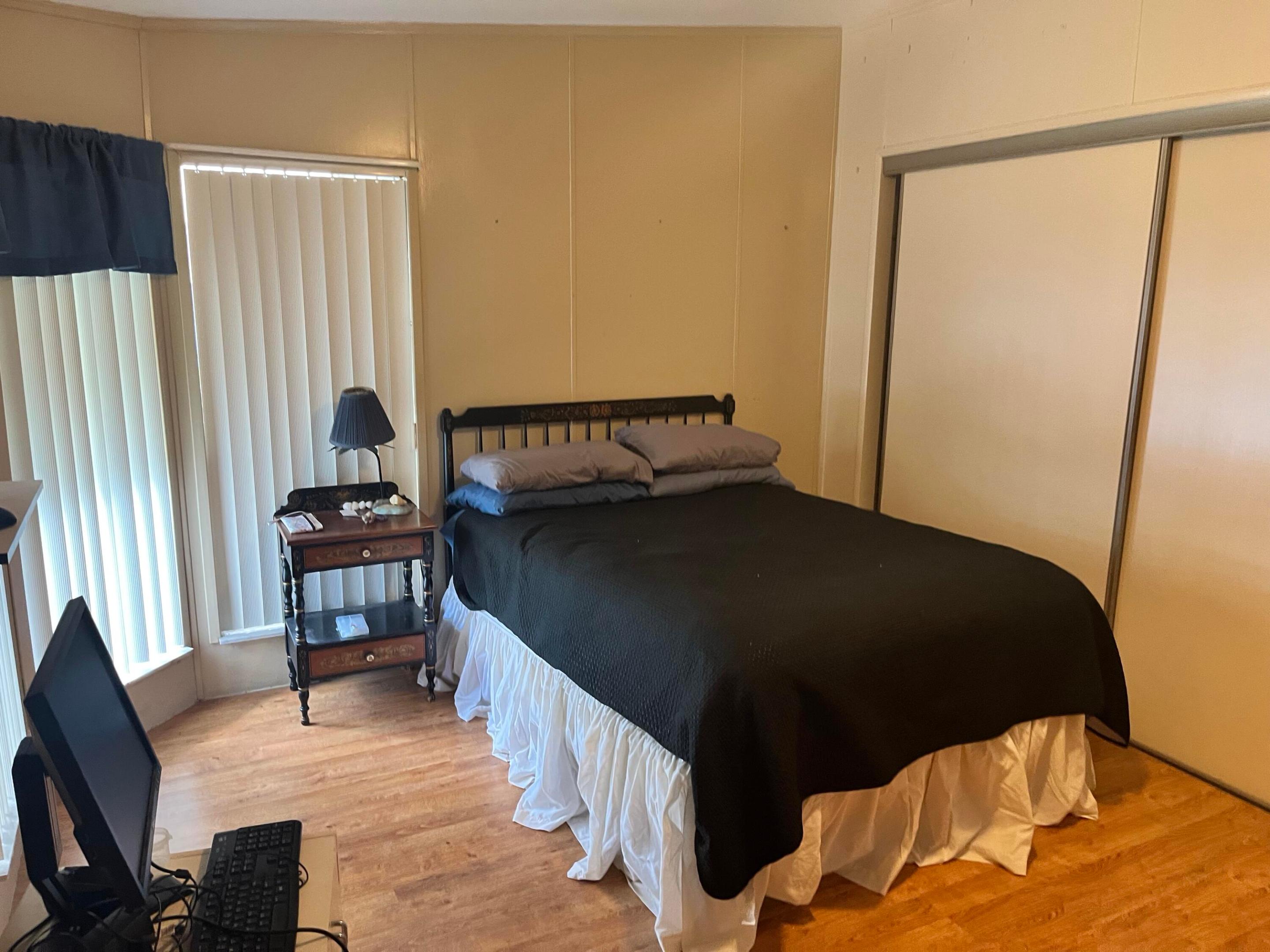 TROPICAL ISLES - Residential