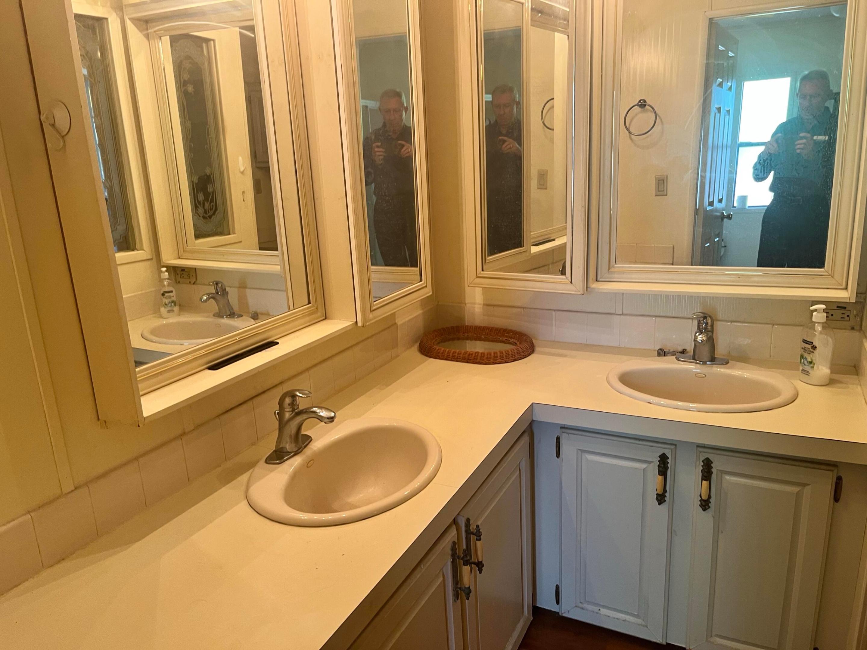 TROPICAL ISLES - Residential