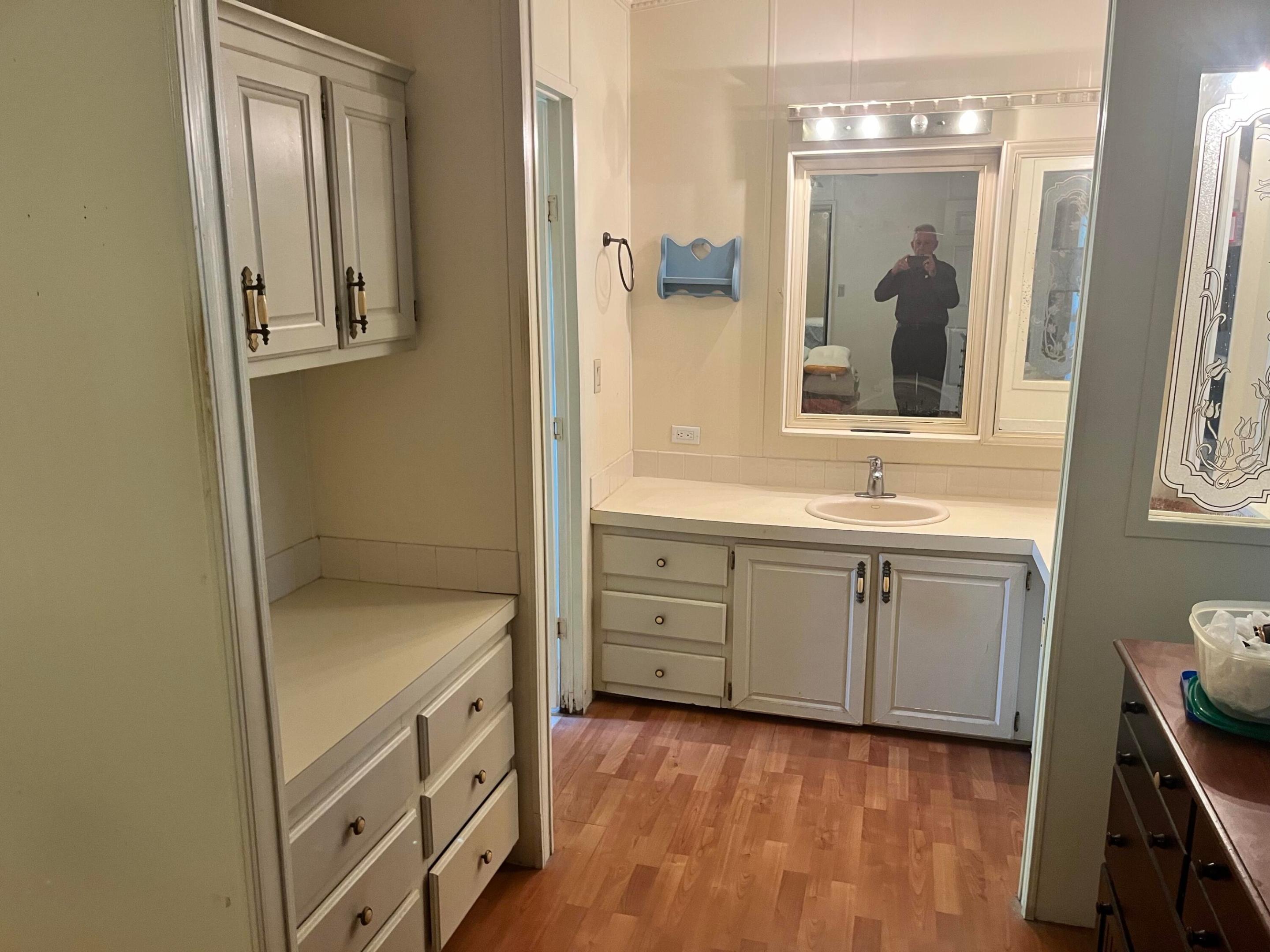 TROPICAL ISLES - Residential