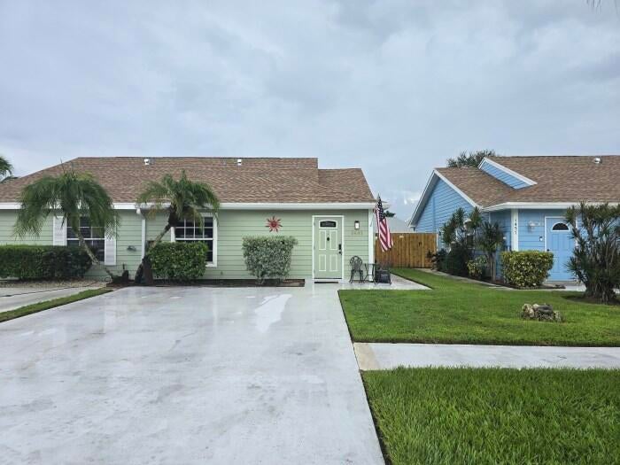 1461 ROYAL FOREST Court