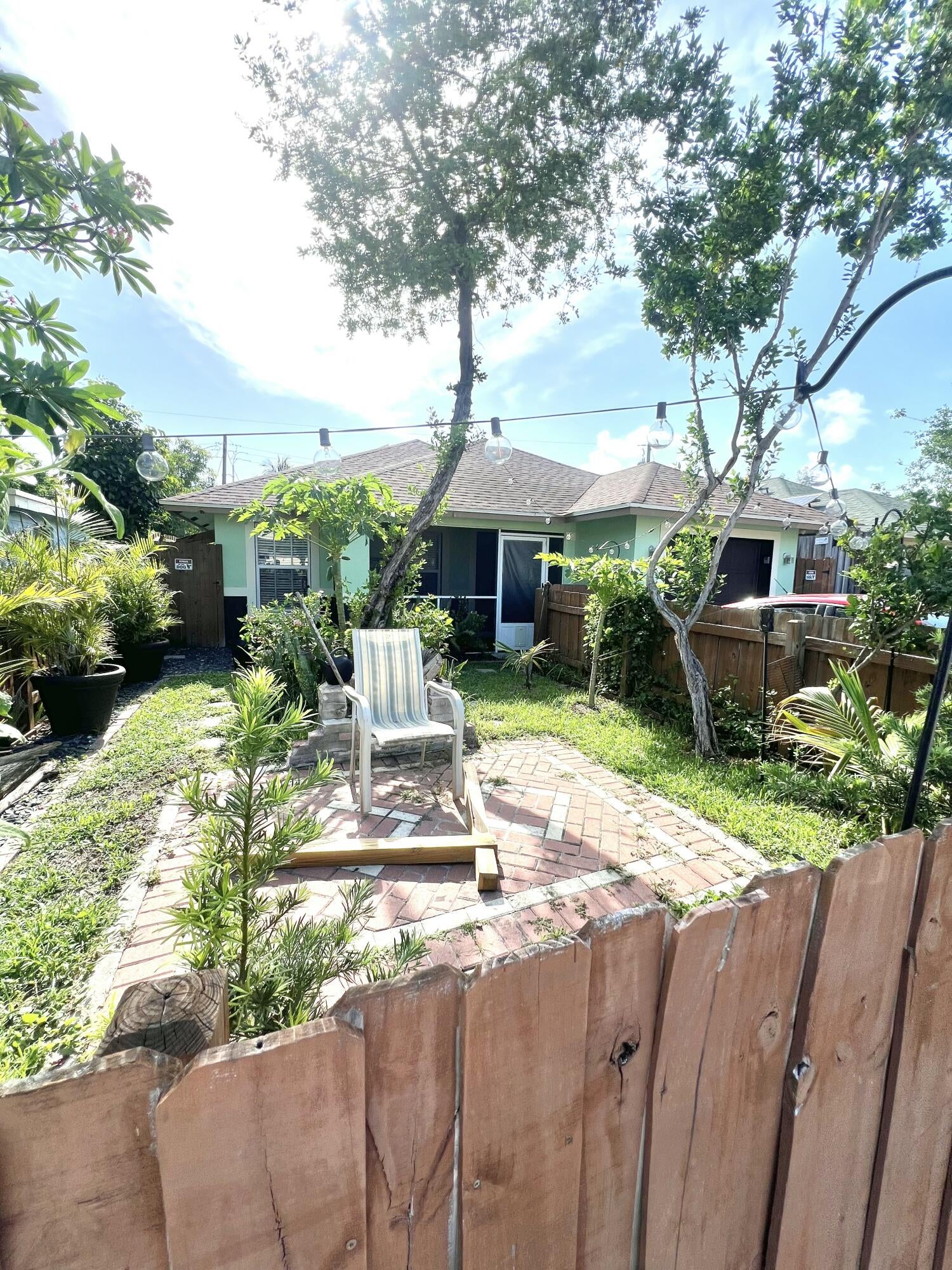 Properties 703 S A Street S