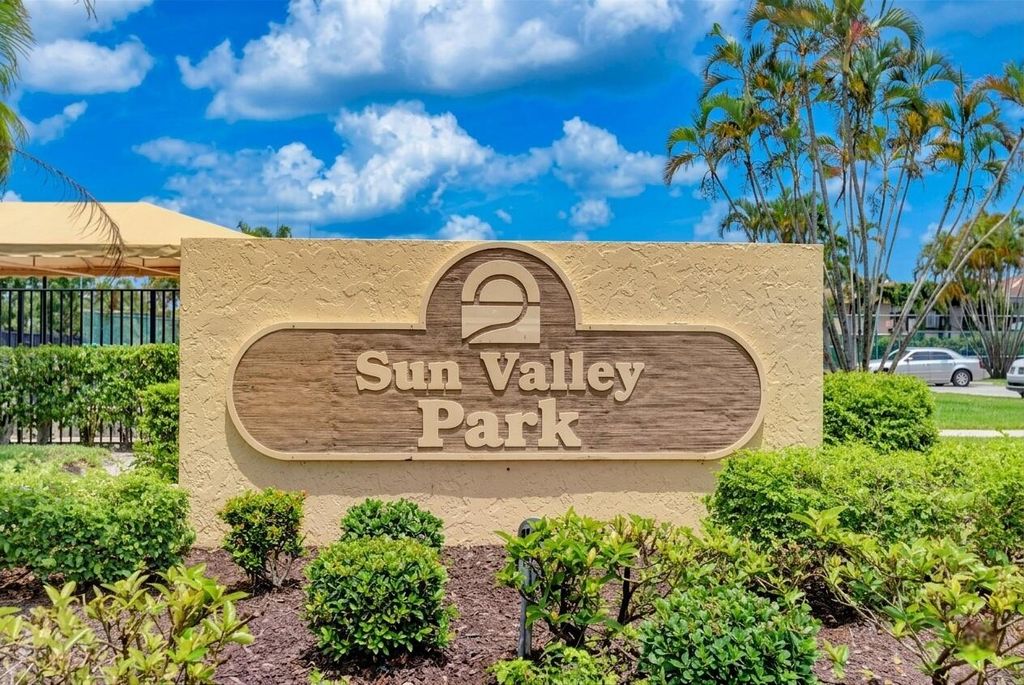 Photo of 9577 Majestic Way, Boynton Beach, FL 33437 (MLS # B26012299)