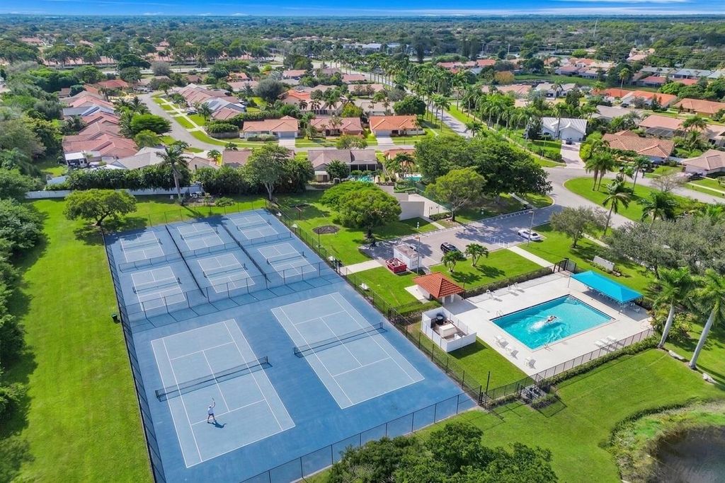 Photo of 9577 Majestic Way, Boynton Beach, FL 33437 (MLS # B26012299)