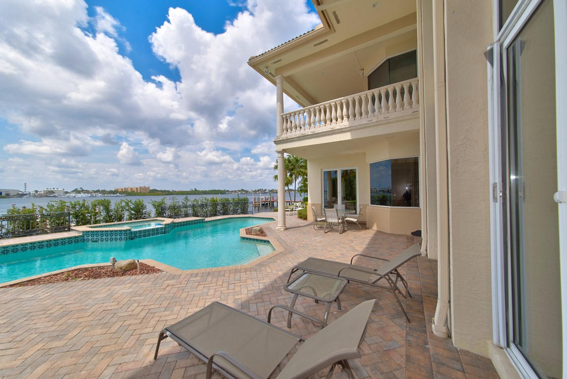 POINT MANALAPAN 9 - Residential