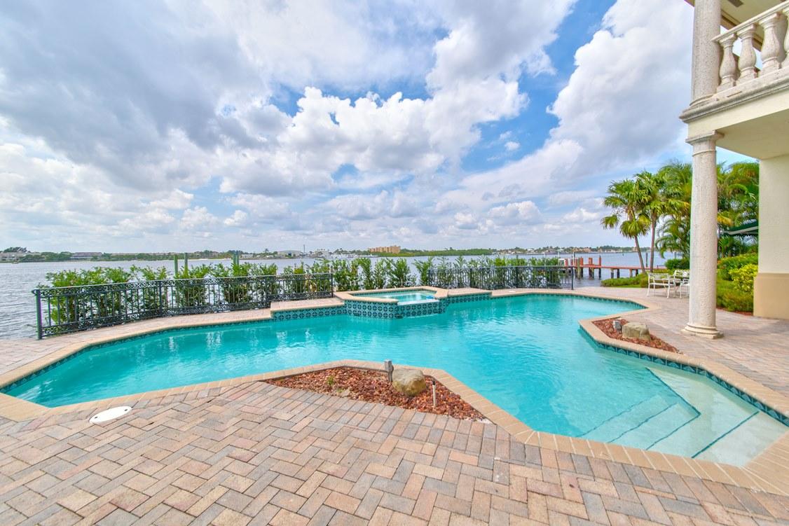 POINT MANALAPAN 9 - Residential