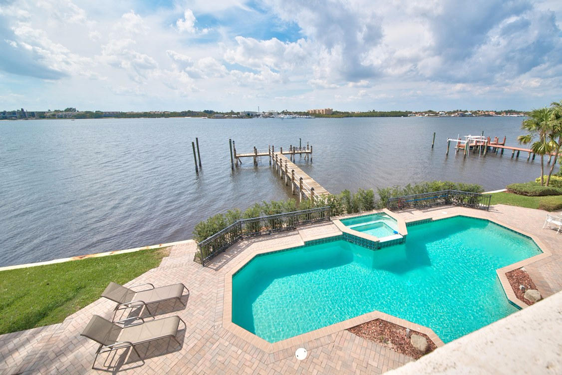 POINT MANALAPAN 9 - Residential