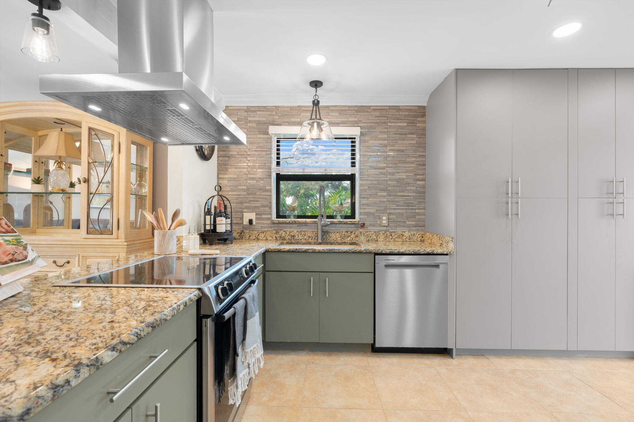 WOODLANDS OF DEER CREEK - Residential