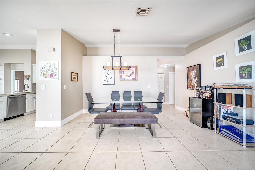 Olympia & York Residentia - Residential